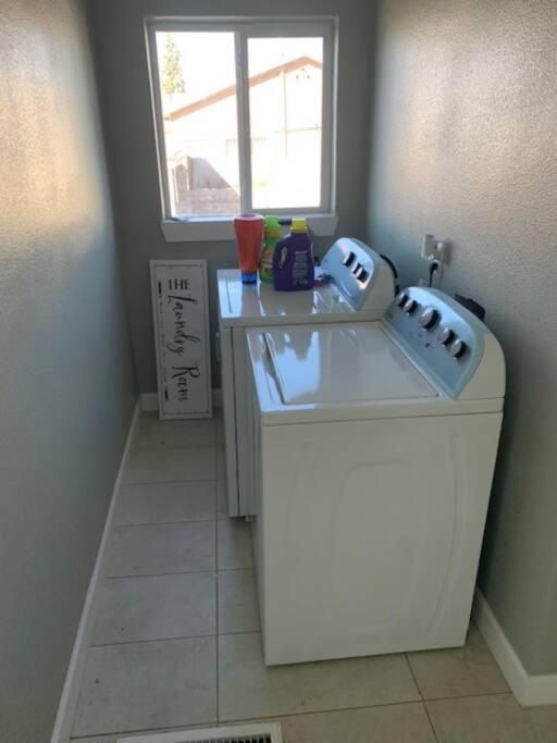 Stylish Basement Studio In Central El Paso - Very Spacious Exteriör bild
